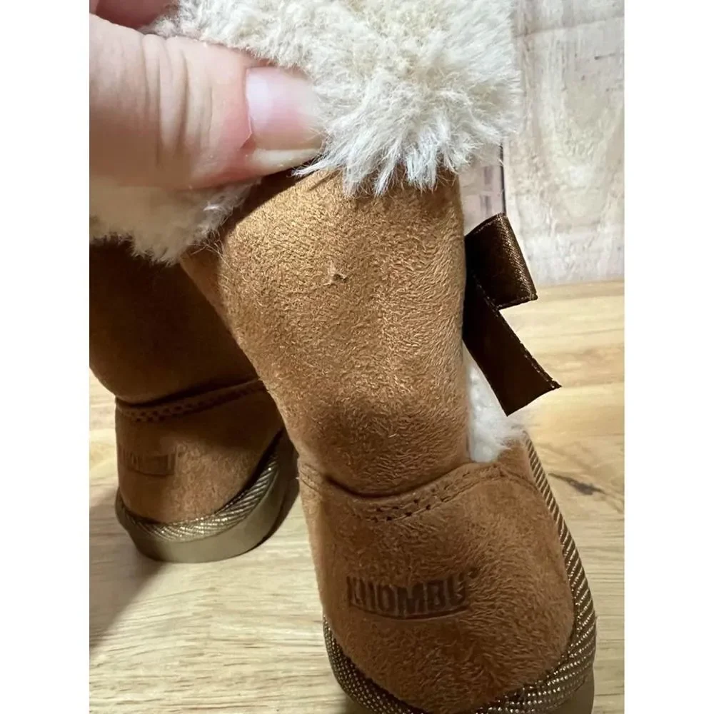 Khombu Kids Boots Size 7M Beige